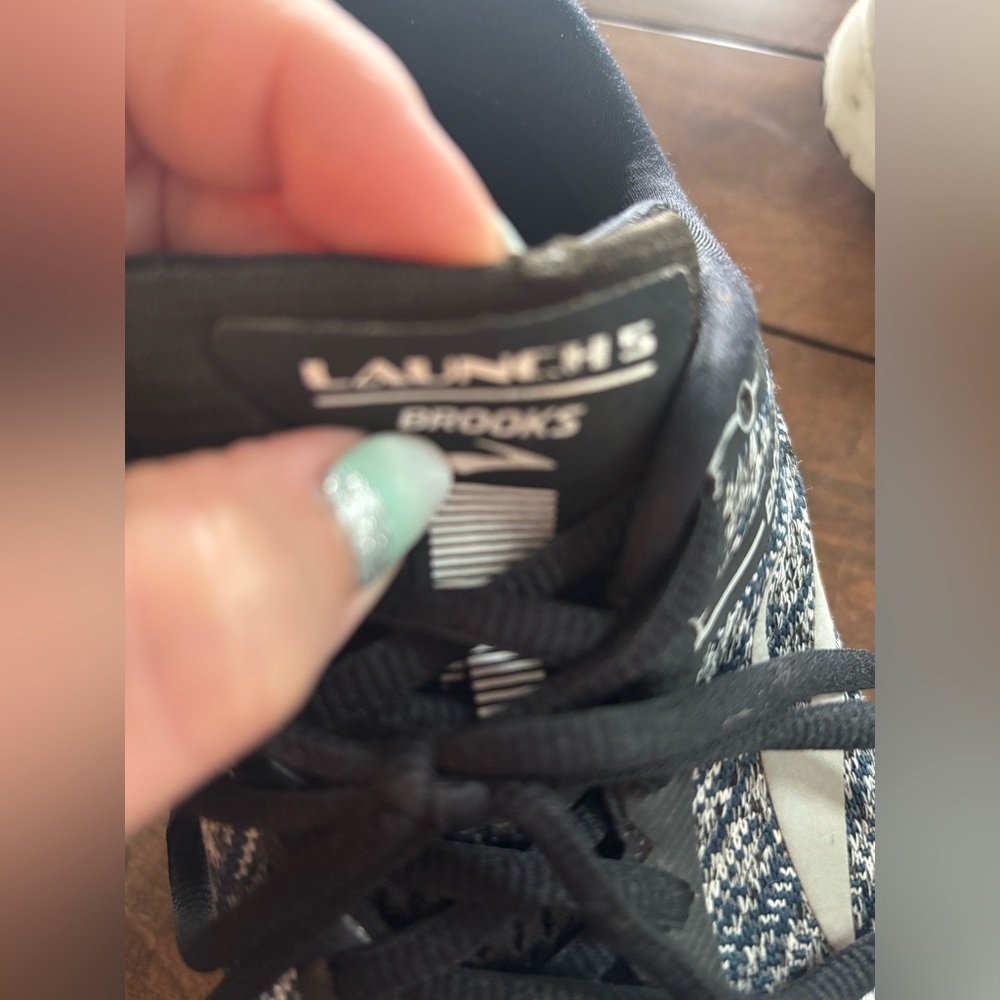 Brooks Launch 5 Women’s Size 10 Shoes Black Running Fabric Sneakers - Picture 2 of 6